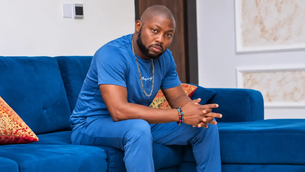 Bénin : Rabby Slo apparaît vivant dans une vidéo après les rumeurs de décès