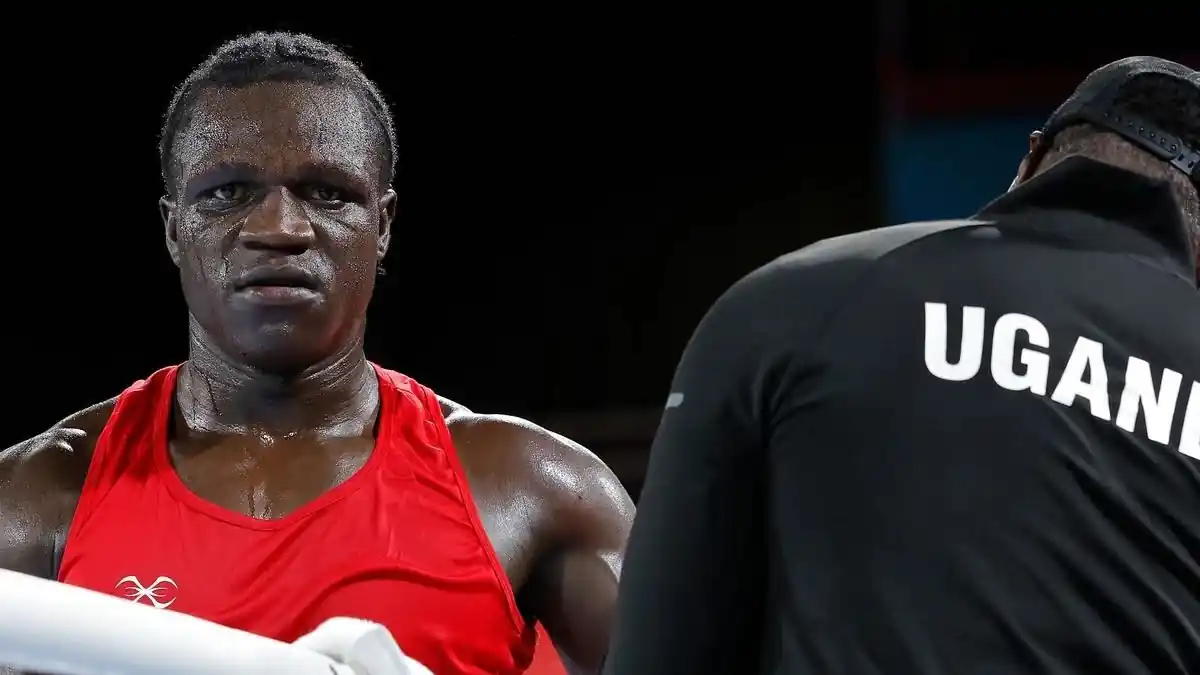 Boxe : le petit-fils d’Idi Amin Dada perd sa médaille après un geste interdit