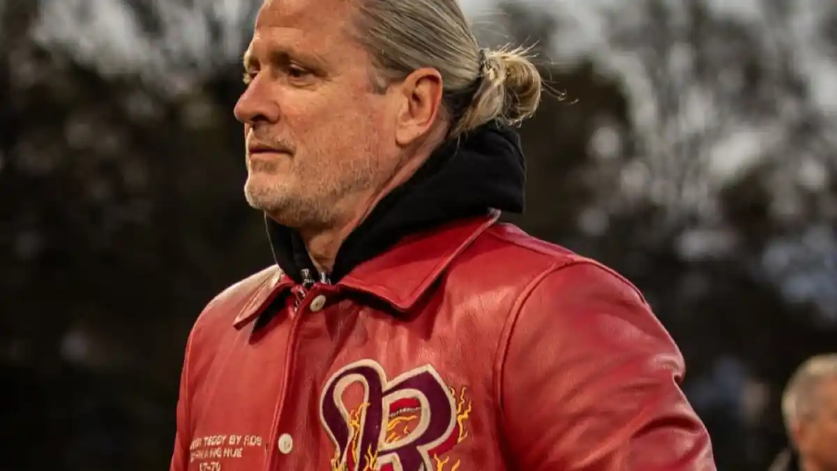 October 17 Violence: Emmanuel Petit Condemns the Attacks and Warns Immigrants’ Descendants