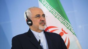 Iran : le ministre Zarif se moque des Américains après les sanctions le visant