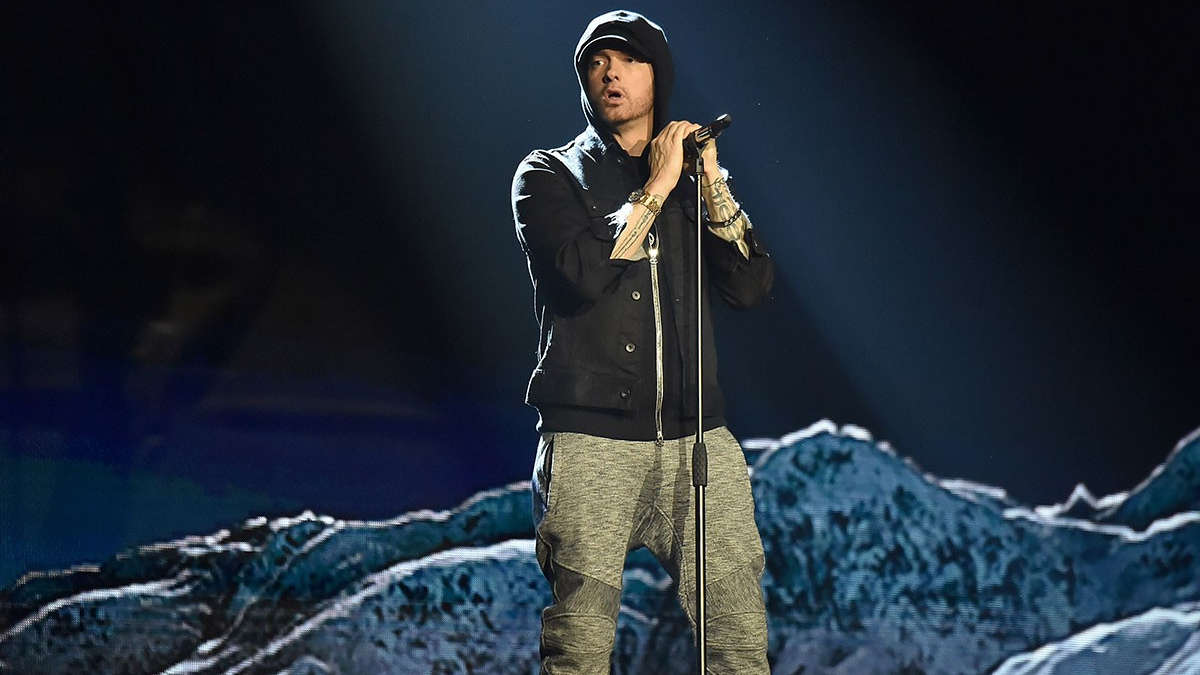 Eminem aurait refusé un cachet de plusieurs millions selon 50 cent