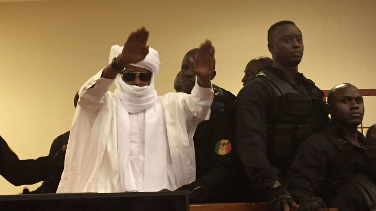 En prison, Hissene Habré gagne son procès contre le journaliste Marcel Mendy