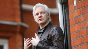 Julian Assange : un tribunal britannique approuve son extradition aux USA